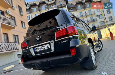 Позашляховик / Кросовер Lexus LX 2008 в 