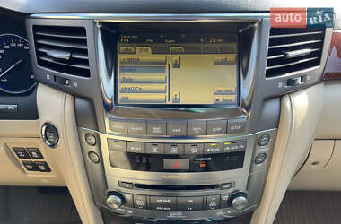 Позашляховик / Кросовер Lexus LX 2010 в 
