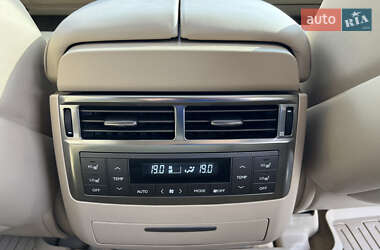 Позашляховик / Кросовер Lexus LX 2010 в 