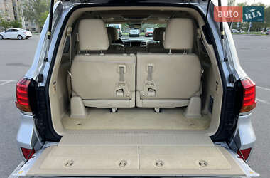 Позашляховик / Кросовер Lexus LX 2010 в 