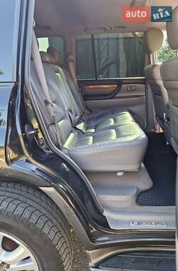 Внедорожник / Кроссовер Lexus LX 2007 в 