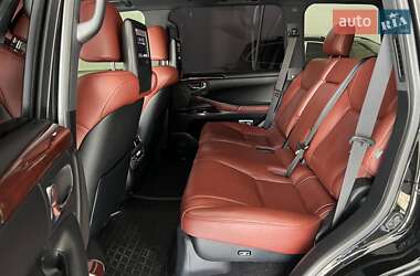 Внедорожник / Кроссовер Lexus LX 2014 в 