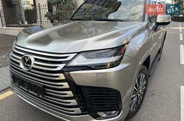 Внедорожник / Кроссовер Lexus LX 2022 в 