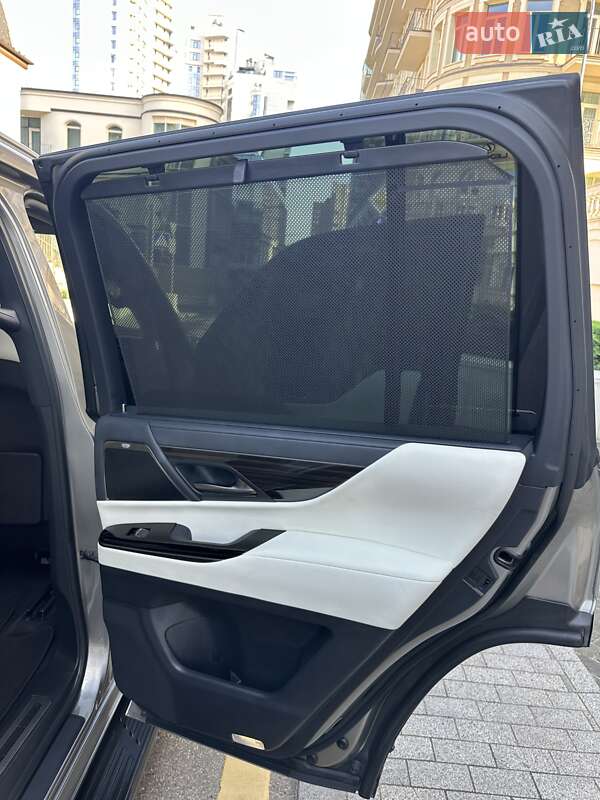 Внедорожник / Кроссовер Lexus LX 2022 в Киеве