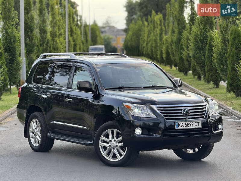 Внедорожник / Кроссовер Lexus LX 2011 в Киеве