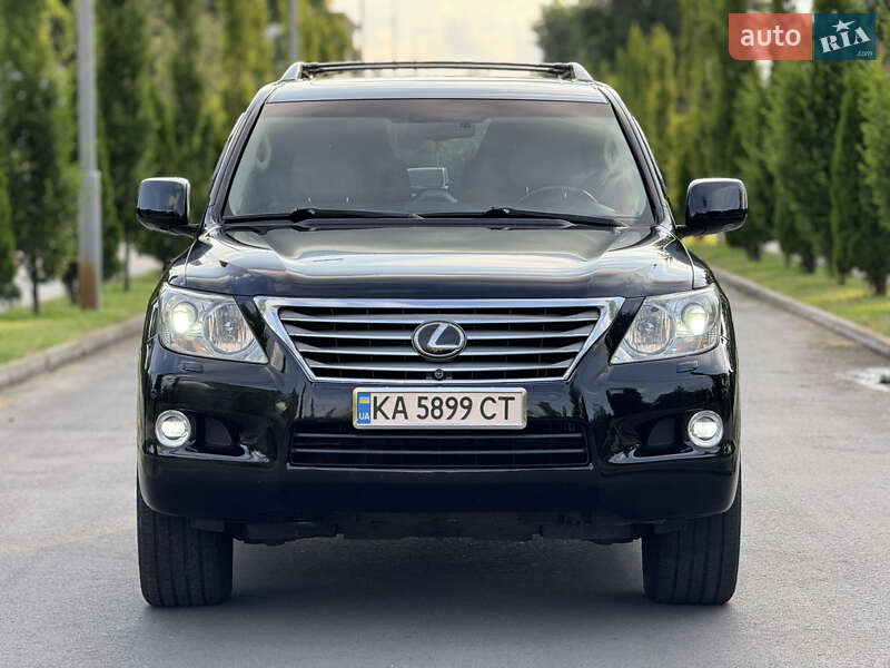 Внедорожник / Кроссовер Lexus LX 2011 в Киеве