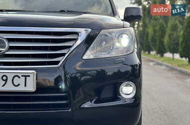 Внедорожник / Кроссовер Lexus LX 2011 в 