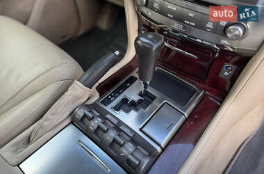 Внедорожник / Кроссовер Lexus LX 2011 в 