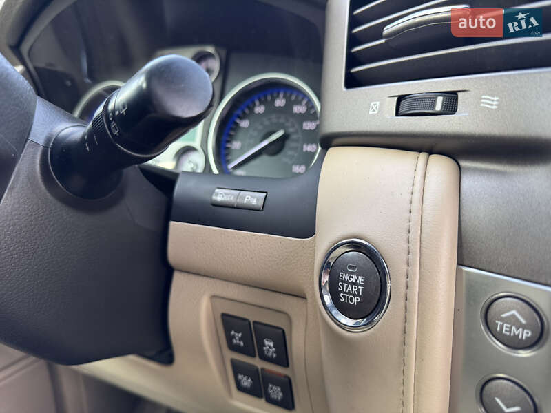 Внедорожник / Кроссовер Lexus LX 2011 в Киеве