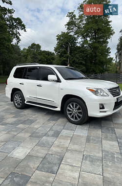 Внедорожник / Кроссовер Lexus LX 2011 в 
