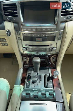Внедорожник / Кроссовер Lexus LX 2011 в 