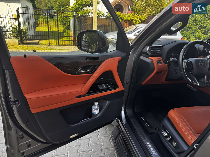 Внедорожник / Кроссовер Lexus LX 2022 в Черновцах