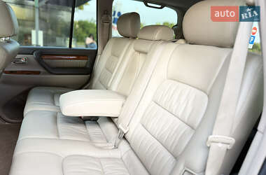 Внедорожник / Кроссовер Lexus LX 2006 в 