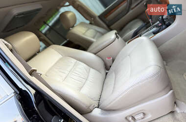 Внедорожник / Кроссовер Lexus LX 2006 в 
