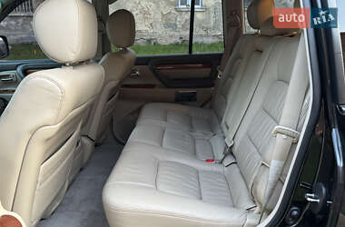 Внедорожник / Кроссовер Lexus LX 2006 в 