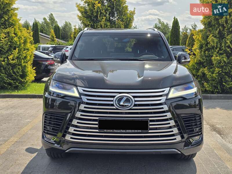 Внедорожник / Кроссовер Lexus LX 2023 в 