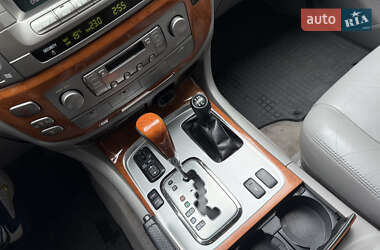Внедорожник / Кроссовер Lexus LX 2007 в 