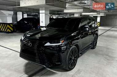 Внедорожник / Кроссовер Lexus LX 2023 в 