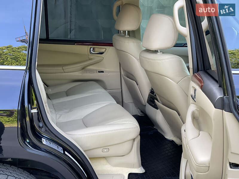 Позашляховик / Кросовер Lexus LX 2010 в Чернівцях фото 24 Позашляховик / Кросовер Lexus LX 2010 в Чернівцях
