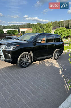 Внедорожник / Кроссовер Lexus LX 2017 в 