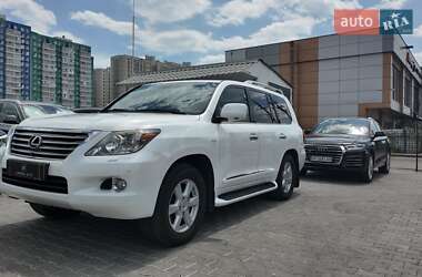 Позашляховик / Кросовер Lexus LX 2010 в 
