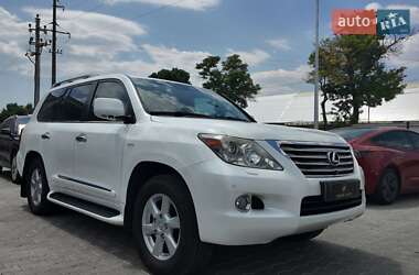 Позашляховик / Кросовер Lexus LX 2010 в 