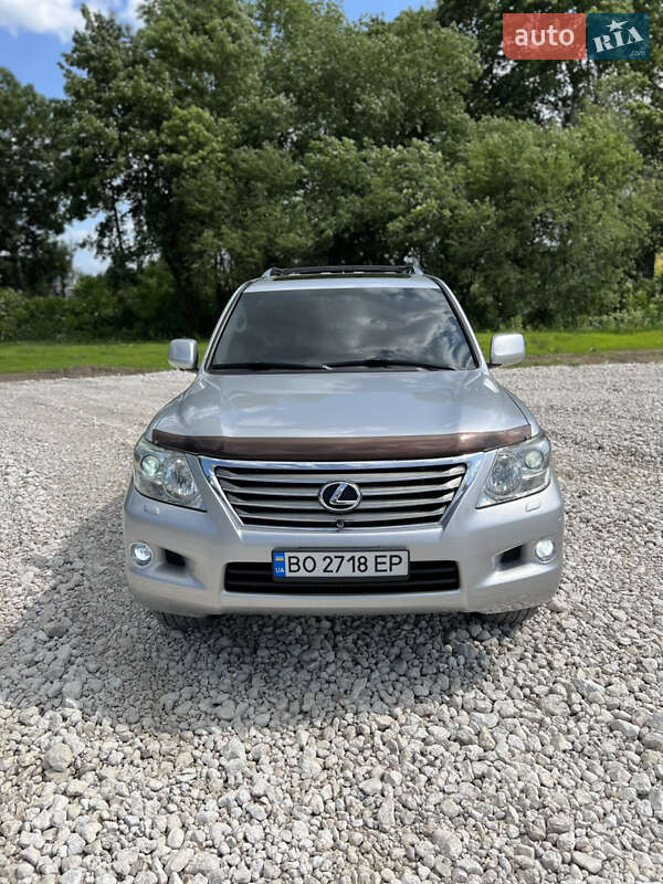Внедорожник / Кроссовер Lexus LX 2010 в Тернополе