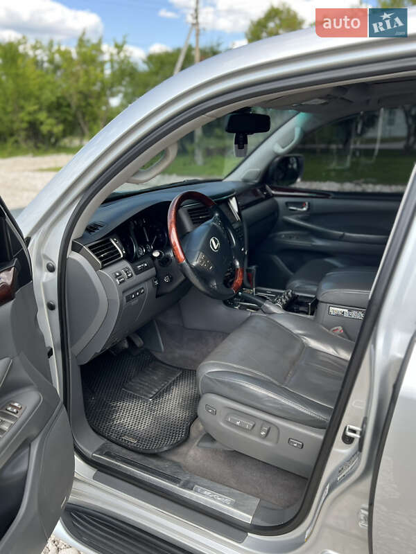 Внедорожник / Кроссовер Lexus LX 2010 в Тернополе