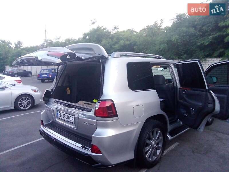 Внедорожник / Кроссовер Lexus LX 2008 в Одессе