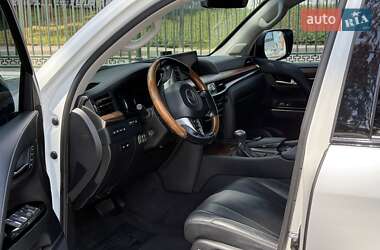 Внедорожник / Кроссовер Lexus LX 2015 в 
