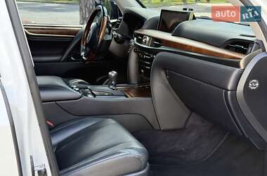Внедорожник / Кроссовер Lexus LX 2015 в 