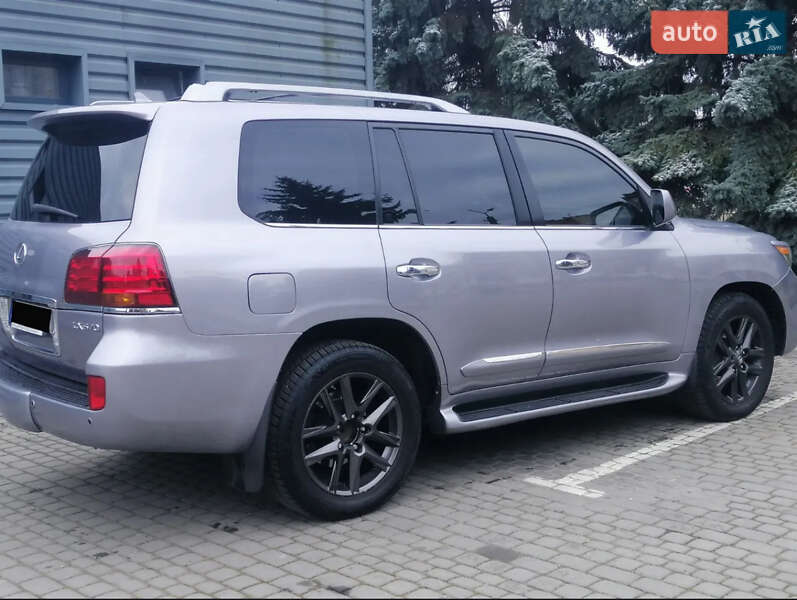 Позашляховик / Кросовер Lexus LX 2008 в Івано-Франківську