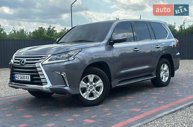 Внедорожник / Кроссовер Lexus LX 2017 в 
