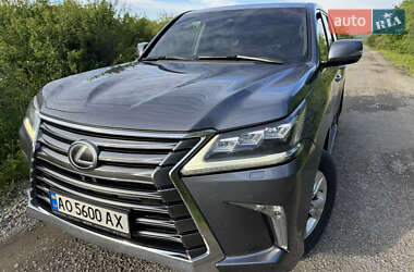 Внедорожник / Кроссовер Lexus LX 2017 в 