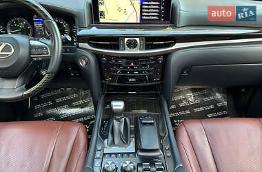 Внедорожник / Кроссовер Lexus LX 2019 в 
