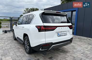 Внедорожник / Кроссовер Lexus LX 2022 в 