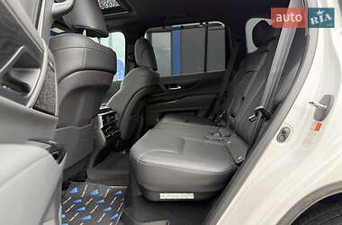 Внедорожник / Кроссовер Lexus LX 2022 в 
