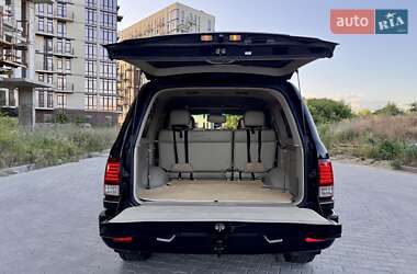 Внедорожник / Кроссовер Lexus LX 2003 в 