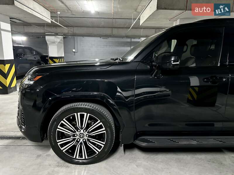 Внедорожник / Кроссовер Lexus LX 2022 в Днепре