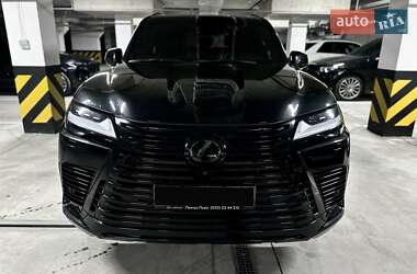 Позашляховик / Кросовер Lexus LX 2022 в 