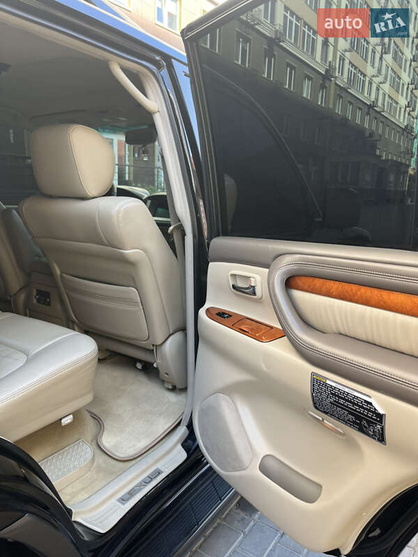 Внедорожник / Кроссовер Lexus LX 2005 в Одессе