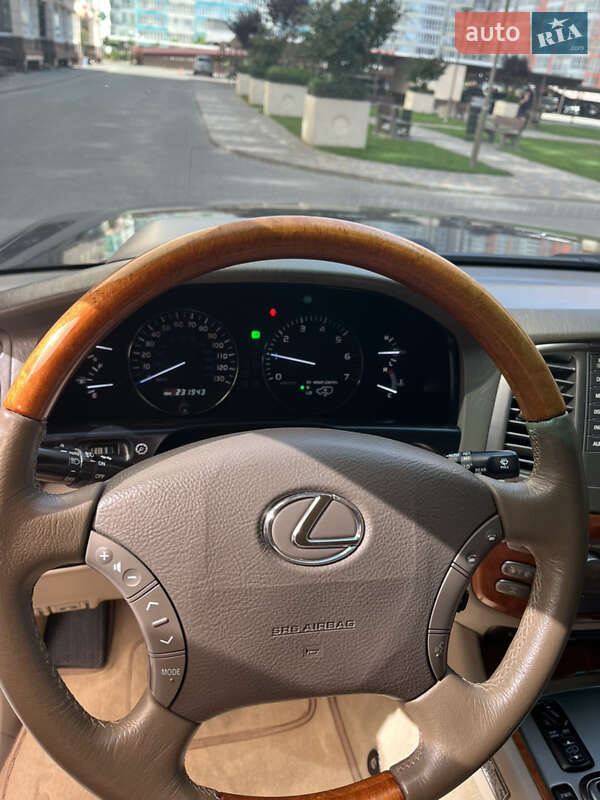 Внедорожник / Кроссовер Lexus LX 2005 в Одессе