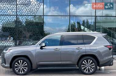 Внедорожник / Кроссовер Lexus LX 2022 в 