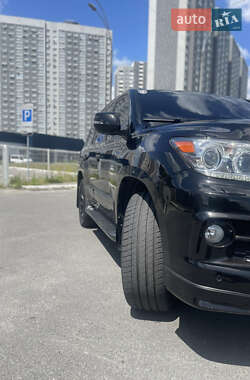 Внедорожник / Кроссовер Lexus LX 2012 в 