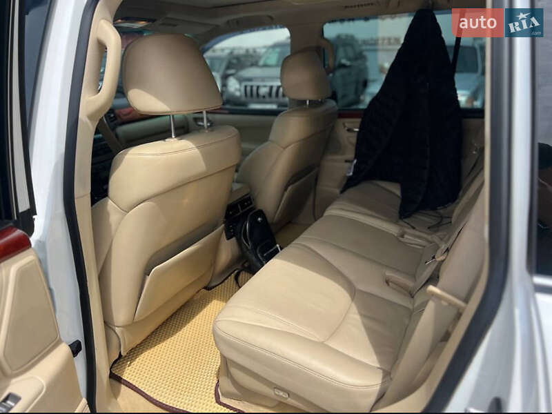 Позашляховик / Кросовер Lexus LX 2008 в Рівному