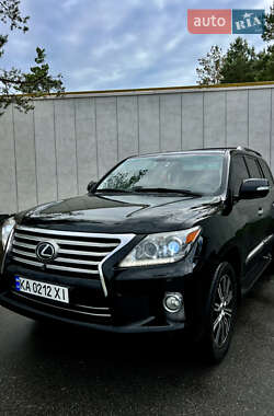 Внедорожник / Кроссовер Lexus LX 2008 в 