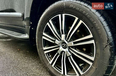 Внедорожник / Кроссовер Lexus LX 2008 в 