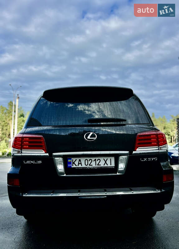 Позашляховик / Кросовер Lexus LX 2008 в Києві