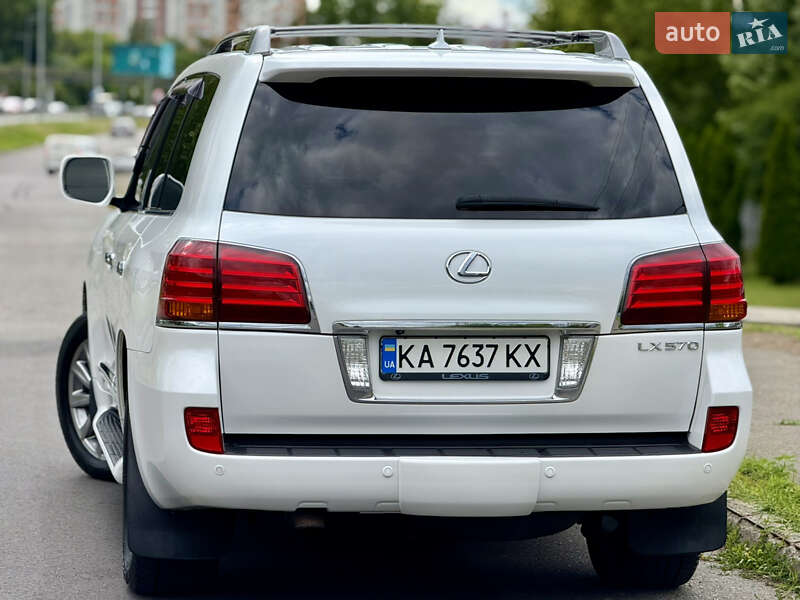 Внедорожник / Кроссовер Lexus LX 2011 в Киеве