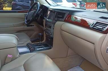 Внедорожник / Кроссовер Lexus LX 2008 в 